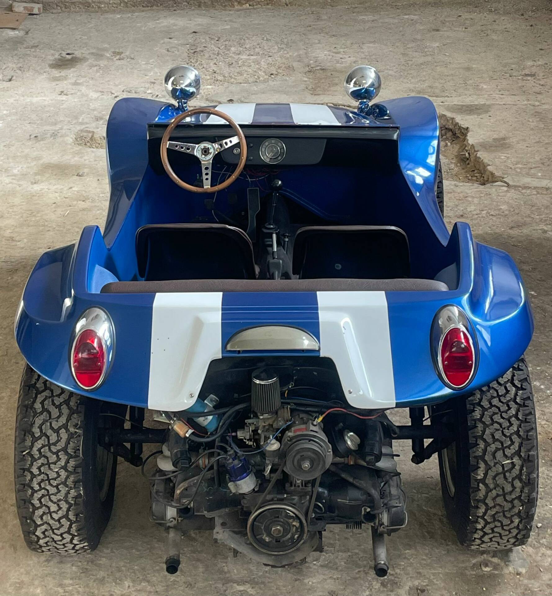 Meyers Manx von 1968 in Blau und Weiß, wie er zur Auktion angeboten wurde